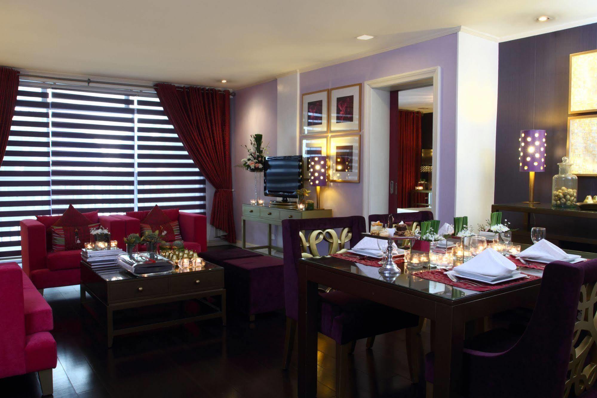 The Sulo Riviera Hotel Quezon City Exterior photo